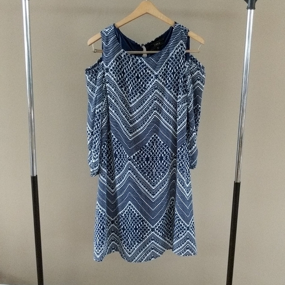 NWoT Target Chevron Printed Cold Shoulder Dress - Picture 2 of 8